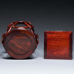 Five Chinese well-carved wooden stands, 20th C. — photo 12