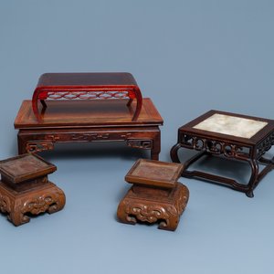 Five Chinese wooden stands, 19/20th C. — photo 1