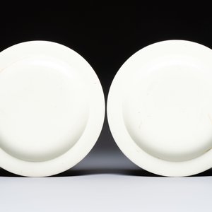 Five Dutch-decorated English 'Religious Subject' creamware plates, 18th C. — photo 3