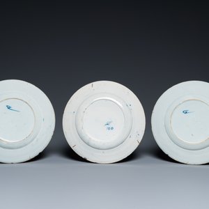 Five Dutch Delft blue and white plates, 18th C. — 照片 3