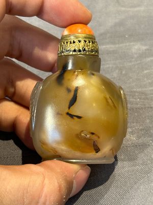 Five fine Chinese agate snuff bottles, Qing — foto 18