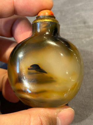 Five fine Chinese agate snuff bottles, Qing — foto 28