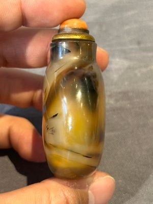 Five fine Chinese agate snuff bottles, Qing — foto 29