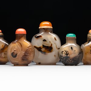 Five fine Chinese agate snuff bottles, Qing — foto 1
