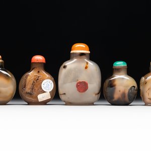 Five fine Chinese agate snuff bottles, Qing — foto 3