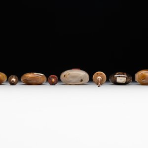 Five fine Chinese agate snuff bottles, Qing — foto 5