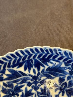 Five fine Chinese blue and white cups and saucers, 19th C. — photo 17