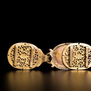 Five fine Chinese white jade belt buckles, Qing — photo 7