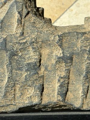 Five Gandhara grey schist frieze fragments with narrative design, 1/5th C. — 照片 53