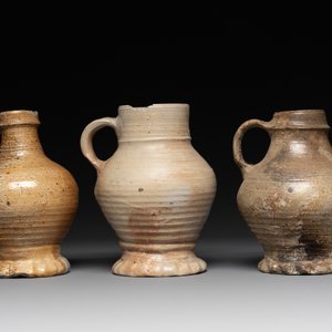 Five German stoneware jugs, 16/17th C. — photo 3
