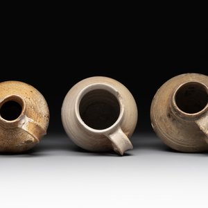 Five German stoneware jugs, 16/17th C. — photo 6