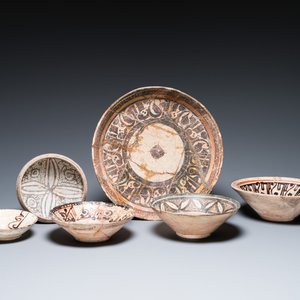 Five Islamic pottery bowls and a dish, Persia, 10th C. and later — 照片 1