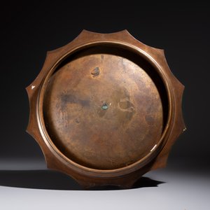 Five Japanese and Japonism bronze wares and three pieces of lacquer ware, 19/20th C. — photo 3