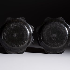 Five Japanese and Japonism bronze wares and three pieces of lacquer ware, 19/20th C. — photo 7