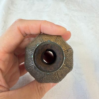 Five Persian repoussé, inlaid and turquoise-set metal hookah components — 照片 20