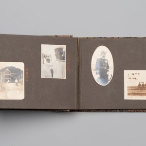 Five photo albums on the Imperial Japanese Navy, compiled by a naval captain, 1919-1940 — foto 3