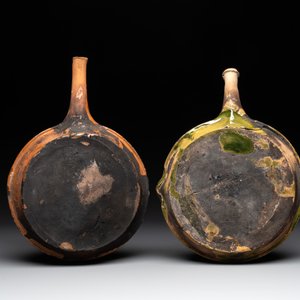 Five pieces of glazed earthenware cooking utensils and a fire bell, probably The Netherlands, 17th C. — photo 7