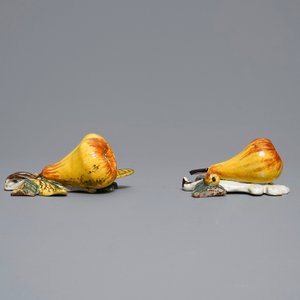 Five polychrome Dutch Delft models of apples and pears, 18th C. — 照片 11