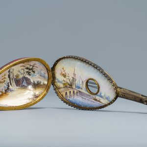 Five porcelain and enamel snuff boxes, Germany and France, 18/19th C. — 照片 6