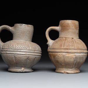 Five Siegburg stoneware jugs, 16th C. — photo 4