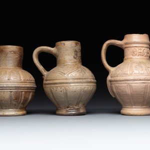 Five Siegburg stoneware jugs, 16th C. — photo 10