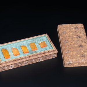 Five small Chinese tianhuang seals with a box, Eryue Xuan 二樂軒, Xinyu 心畬, Fu Ru 溥儒, Jiu Wangsun 舊王孫 and Luoshi Huiguan 羅室會館 mark, 19/20th C. — photo 1