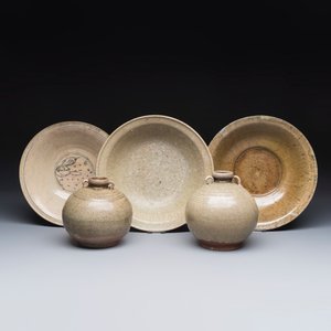 Five Thai Sukhothai and Sawankhalok ware — 照片 1