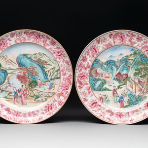 Five unusual and fine Chinese Canton famille rose dishes with puce-enamelled rims, 19th C. — photo 7