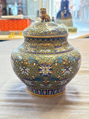 Five various Chinese cloisonné wares, 19th C. — photo 31