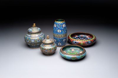 Five various Chinese cloisonné wares, 19th C.