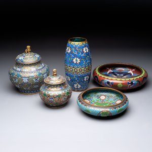 Five various Chinese cloisonné wares, 19th C. — photo 1