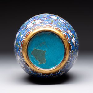 Five various Chinese cloisonné wares, 19th C. — photo 7