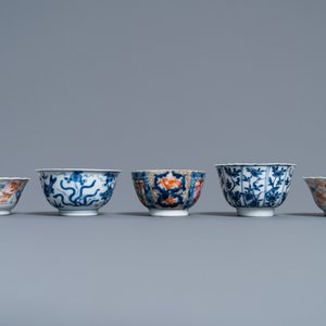 Five various Chinese cups and saucers and a small dish, Kangxi/Qianlong — photo 7