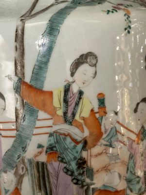 Five various Chinese famille rose vases, 19/20th C. — photo 3