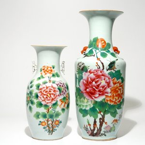 Five various Chinese famille rose vases, 19/20th C. — photo 8