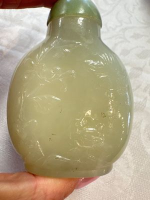 Five various Chinese jade, jadeite, agate and glass snuff bottles, 19th C. — photo 17