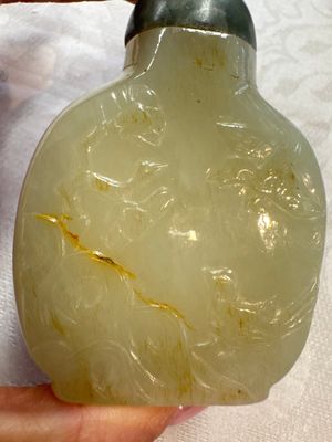 Five various Chinese jade, jadeite, agate and glass snuff bottles, 19th C. — photo 19