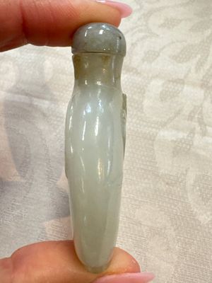 Five various Chinese jade, jadeite, agate and glass snuff bottles, 19th C. — photo 9