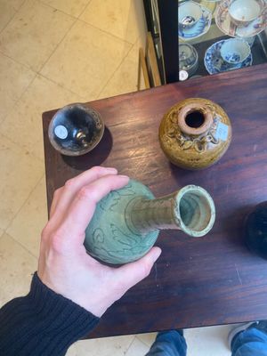 Five various Chinese monochrome-glazed vases and a bowl, Yuan and later — 照片 7