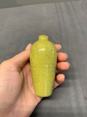 Five various Chinese monochrome miniature vases, 19th C. — photo 5