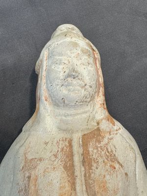Five various Chinese painted terracotta figures, Tang — photo 15