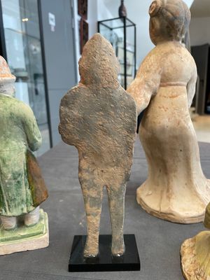 Five various Chinese terracotta figures, Northern Wei/Sui/Ming — photo 11