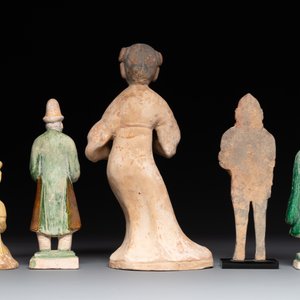 Five various Chinese terracotta figures, Northern Wei/Sui/Ming — photo 3