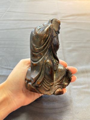 Five various Chinese wooden carvings and a censer, 19/20th C. — photo 37