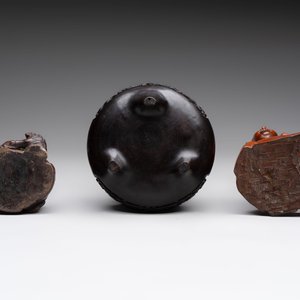Five various Chinese wooden carvings and a censer, 19/20th C. — photo 15