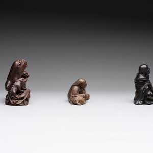 Five various Chinese wooden carvings and a censer, 19/20th C. — photo 5