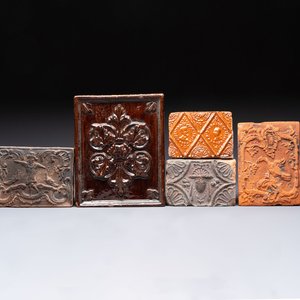 Five various European stove tiles, 18/19th C. — photo 1