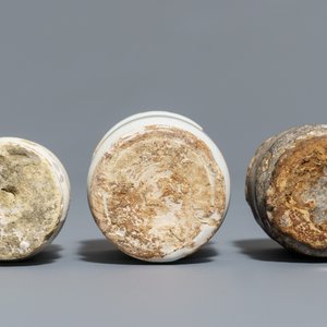 Five white Dutch Delft albarello-shaped ointment jars, 17th C. — 照片 6