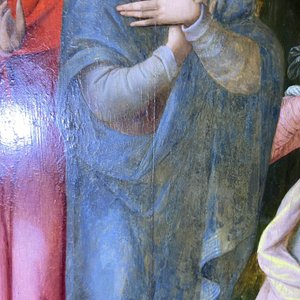 Flemish school: Roman soldiers fighting over their dice game in front of Christ at the cross, oil on panel, 1st half 16th C. — photo 70