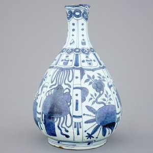 Flesvormige vaas met chinoiserie decor, Delft, eind 17e eeuw — foto 4
